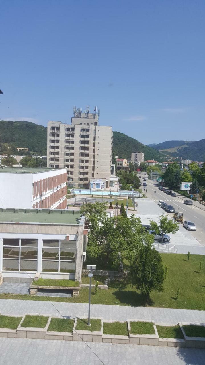 Apartament Victory Leilighet Orşova Eksteriør bilde