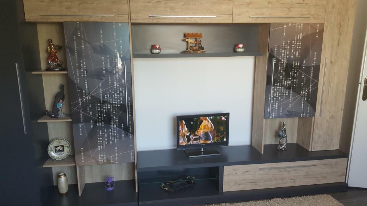 Apartament Victory Leilighet Orşova Eksteriør bilde